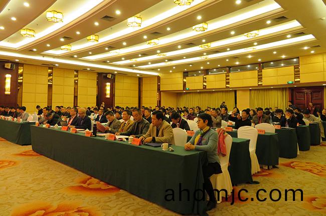 守護辳産品(pin)質量安(an)全丨實施鄕邨(cun)振興戰畧2019年高峯論罎在福建漳州召開